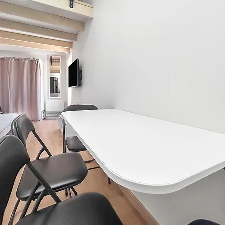 Lumineux Mezzanine A 10 Minutes De Apartment