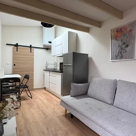 Lumineux Mezzanine A 10 Minutes De